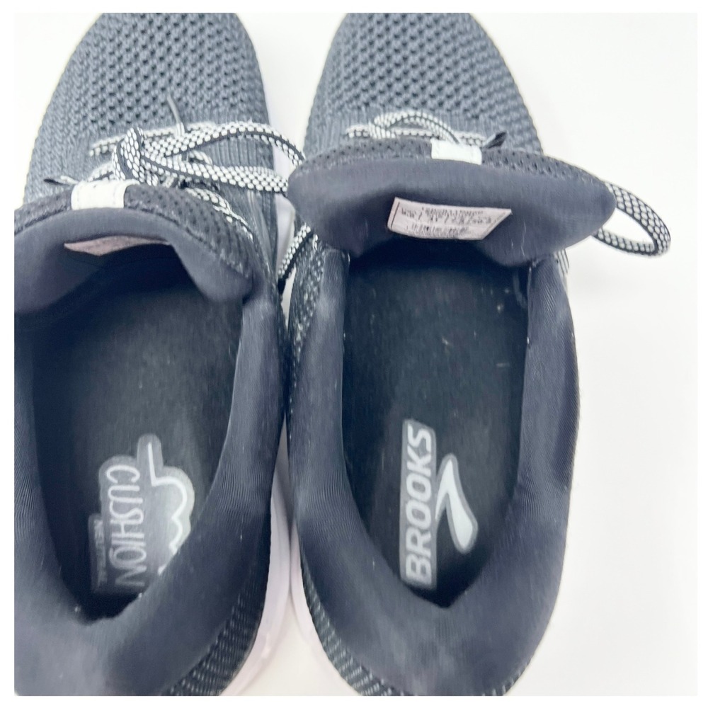 Brooks Revel 2 Womens Running Shoes Size 9.5 Black White Grey Knit 1202811B012 - Picture 6 of 11